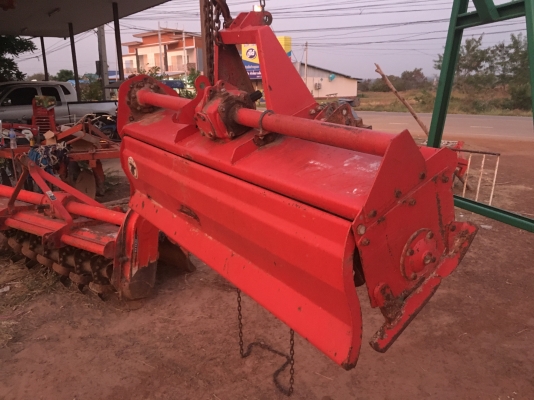 ขายโรตารีขนาด 1.6เมตร ใส่34-36แรง พร้อมยอย ราคา23400.- ขายโรตารีขนาด 1.6เมตร ใส่34-36แรง พร้อมยอย ราคา23400.-