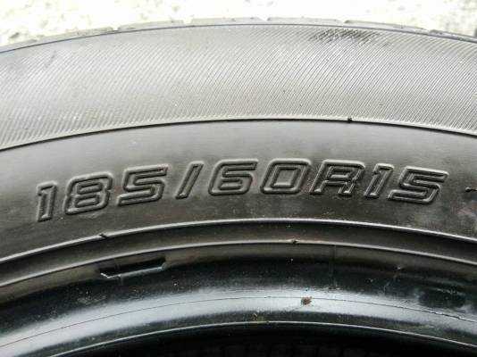 ขายยาง 185/60R15 DUNLOP ปลายปี15 ดอกยางสวยสด ชุดละ 1900 บาท
