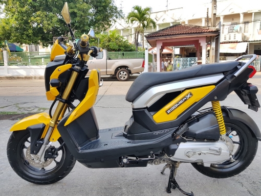Zoomer x 2013 เครื่องเดิม สีสวย รถบ้านแท้ มือเดียว Zoomer x 2013 เครื่องเดิม สีสวย รถบ้านแท้ มือเดียว