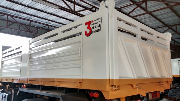 Hino 344 แรง ปี 57 ไมล์แสนต้น เฟืองเร็ว นำ้หนักบรรทุก 32 ตัน รถสวยพร้อมใช้งานค่ะ