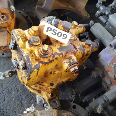 มอเตอร์เกียร์สวิง KOMATSU PC 200-5 เก่านอกญี่ปุ่นแท้ๆ 18,000 บาท