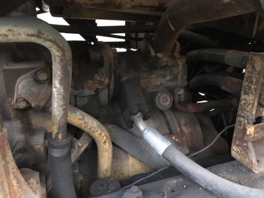 ขายรถตักล้อยาง CAT 920 รถใช้งานตักข้าว 2 เพลา ราคา.400000 ดิสเบรค ใช้งานอยู่ ตามสะภาพ ต่อแขนแล้ว เอกสารเล่มทะเบียน แจ้งจอด ม.79 สนใจโทรคุยราคากันครับที่ 081-3531946 ต่อ.บางนา lD LINE รถอยู่นครปฐม