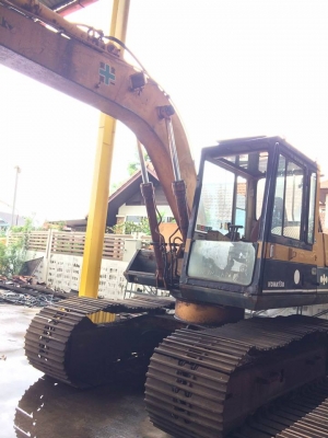 KOMATSU PC 100L-1 iรถนอกญี่ปุ่นพร้อมอินวอย ราคา 800000 บาท