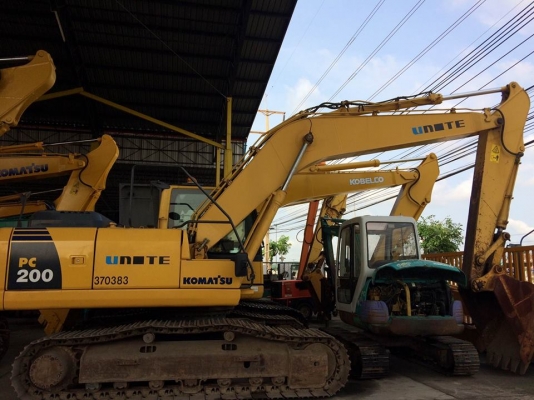 KOMATSU PC 200-8 รถนอกญี่ปุ่นงามๆ พร้อมอินวอย