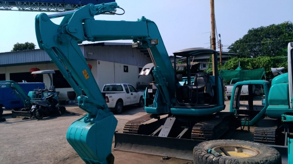 KOBELCO SK 75 UR รุ่น 3 ES