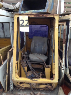 หัวเก๋ง KOMATSU PC 100-2 เก่าเซียงกง15,000 บาท