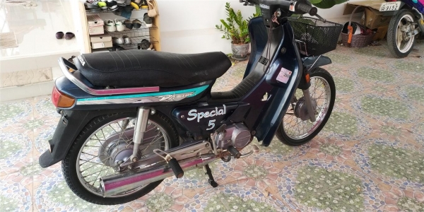Honda Dream สตาร์ทมือ