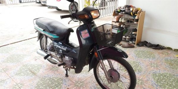 Honda Dream สตาร์ทมือ