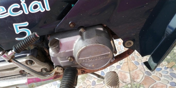Honda Dream สตาร์ทมือ