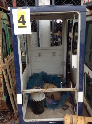 หัวเก๋ง KOMATSU PC 100-3-5 เก่าเซียงกง 20,000 บาท