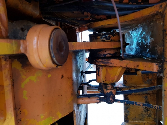 รถตัก KOMATSU 510 เครื่องยนต์KOMATSU 4D105 เก่าญี่ปุ่นรถนอกนำเข้า ไม่เคยใช้งานไทย เครื่องยต์เกียร์ทอลค์แรงดี สภาพสมบูรณ์ ชั่วโมงการใช้งาน6000'กว่าชม.บูธสลักเอวสวิงและบุ้งกี๋สภาพเดิม ของเดิมแท้ติดรถ รับรองคุณภาพ ราคา 650,000 บาท รถสวยมีเอกสารอินวอยท์ รถตัก KOMATSU 510 เครื่องยนต์KOMATSU 4D105 เก่าญี่ปุ่นรถนอกนำเข้า ไม่เคยใช้งานไทย เครื่องยต์เกียร์ทอลค์แรงดี สภาพสมบูรณ์ ชั่วโมงการใช้งาน6000'กว่าชม.บูธสลักเอวสวิงและบุ้งกี๋สภาพเดิม ของเดิมแท้ติดรถ รับรองคุณภาพ ราคา 650,000 บาท รถสวยมีเอกสารอินวอยท์