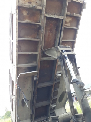 Hino FM 1J เครื่อง 210 แรง 2 เพลาดัมพ์ เครื่อง/เกียร์เดิม เครื่องดี คัชซี หัวเดิมบาง ทะเบียนพร้อม