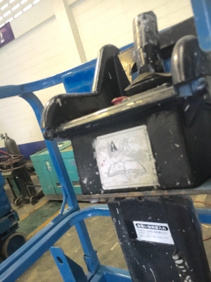 Genie GS2032 : รถกระเช้า ขากรรไกร 6 เมตร นำเข้าจากญี่ปุ่น โทร. 080-6565422 (หนิง)