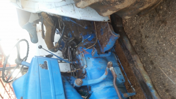 ขายฟอร์ด 77 พร้อมใช้งาน อุปกรณ์ 2 ชิ้น เอกสารพร้อมโอน