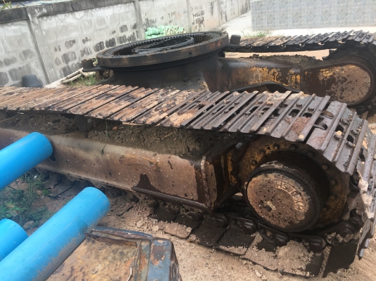 ขายด่วน ช่วงล่างPC150-3 ตั้งแต่เอวลงไป