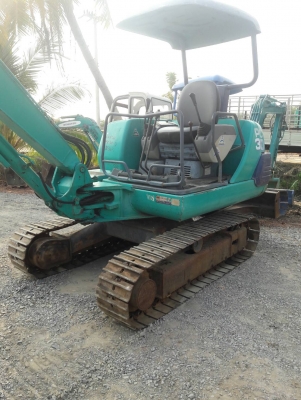 ขายKOMATSU PC30-7  เก่าญี่ปุ่นแท้  เดิมๆๆ  สภาพสวย  แทรคเหล็กนอกแท้  พร้อมใช้  โทร 089-3818694  ดวงนภา