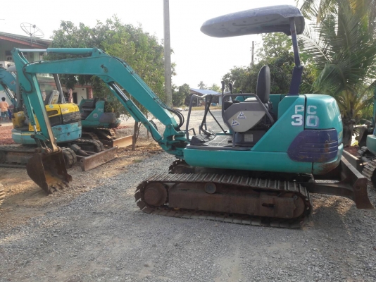 ขายKOMATSU PC30-7  เก่าญี่ปุ่นแท้  เดิมๆๆ  สภาพสวย  แทรคเหล็กนอกแท้  พร้อมใช้  โทร 089-3818694  ดวงนภา