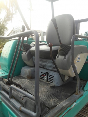 ขายKOMATSU PC30-7  เก่าญี่ปุ่นแท้  เดิมๆๆ  สภาพสวย  แทรคเหล็กนอกแท้  พร้อมใช้  โทร 089-3818694  ดวงนภา