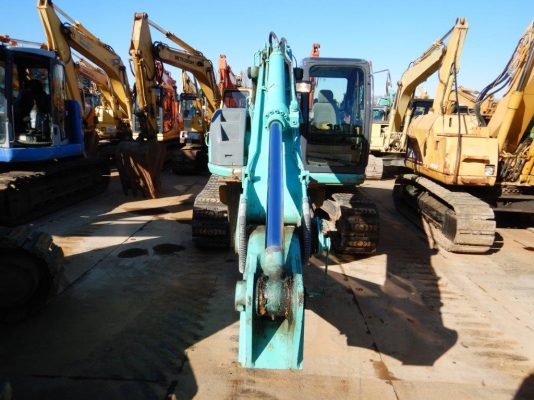 ขายรถขุดนำเข้าจากประเทศญี่ปุ่น kobelco sk135 yy04 รุ่น6 สนใจติดต่อสอบถาม 092-3309229 อีด