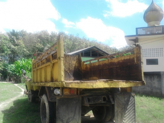 ขาย6ล้อ หัวยาว isuzu เครื่อง120แรง ดั้ม