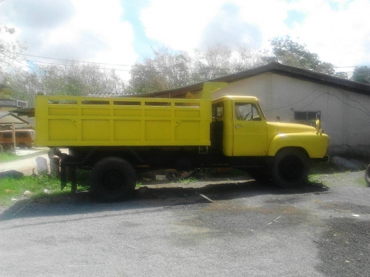 ขาย6ล้อ หัวยาว isuzu เครื่อง120แรง ดั้ม