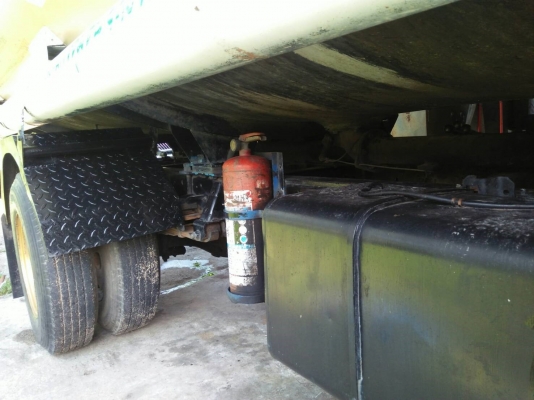 ขาย 6ล้อรถน้ำมัน isuzu 120แรง