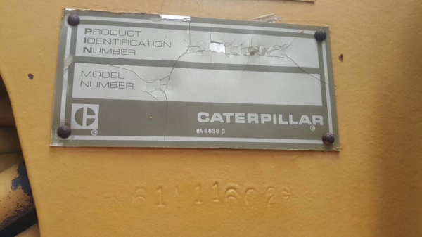 รถเกรด CATERPILLAR 12G ตัวนี้เป็นเครื่อง 140G หกสูบมีเทอร์โบ ใบมีด 14 ฟุต