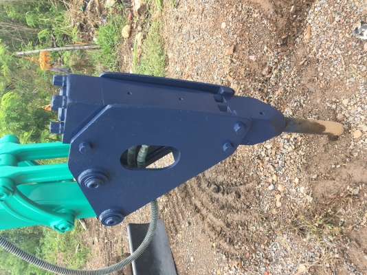 ขายรถขุดแบคโฮ KOMATSU Pc25-1 ขนาดเทียบเท่า30 รถเก่านอกแท้100\%  (พร้อมหัวแย็กOKADA + บุ้งกี๋) (แทรคเหล็กก้อนยาง) คอลโทนน้ำมัน ระบบไว รถพร้อมใช้งาน เอกสารใบอินวอยครบ                ????ราคา 440,000  ต่อรองได้???? ☎️สนใจติดต่อ  096-3268553 (สถิตย์พันธ์) ????