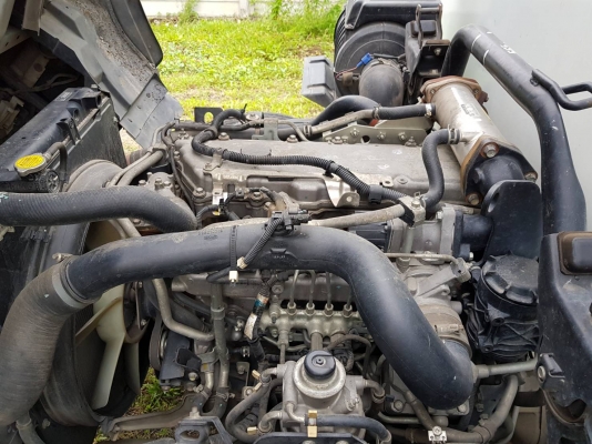 1,050,000"ขายคับหกล้อตู้อีสุ210ปี57