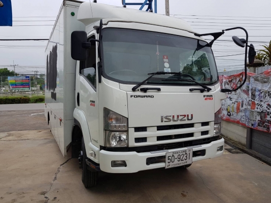 1,050,000"ขายคับหกล้อตู้อีสุ210ปี57