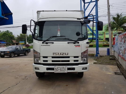 1,050,000"ขายคับหกล้อตู้อีสุ210ปี57