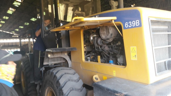 ขายดาวน์รถตักล้อยางขนาด 3 ตัน SEM 639B เครื่องยนต์ใหม่ (Weichai Deutz) ขายดาวน์รถตักล้อยางขนาด 3 ตัน SEM 639B เครื่องยนต์ใหม่ (Weichai Deutz)