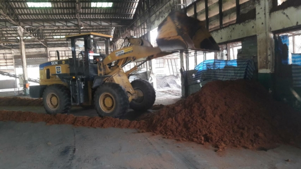 ขายดาวน์รถตักล้อยางขนาด 3 ตัน SEM 639B เครื่องยนต์ใหม่ (Weichai Deutz) ขายดาวน์รถตักล้อยางขนาด 3 ตัน SEM 639B เครื่องยนต์ใหม่ (Weichai Deutz)