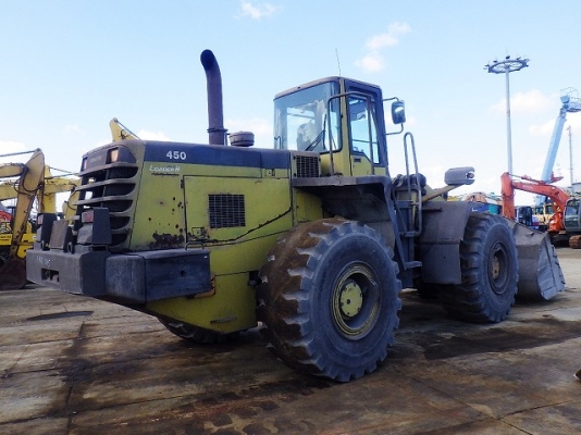 ขายรถตัก ยี่ห้อKomatsu รุ่น WA450-3 ขายรถตัก ยี่ห้อKomatsu รุ่น WA450-3