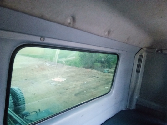 HINO MEGA 260 แรง ปี 48 สวยเดิมรถห้างแท้ 2 เพลา เครื่อง/เกียร์/เฟืองท้ายเดิม ยางใหม่ 10 เส้น มีระบบลากพ่วง ทะเบียนพร้อม