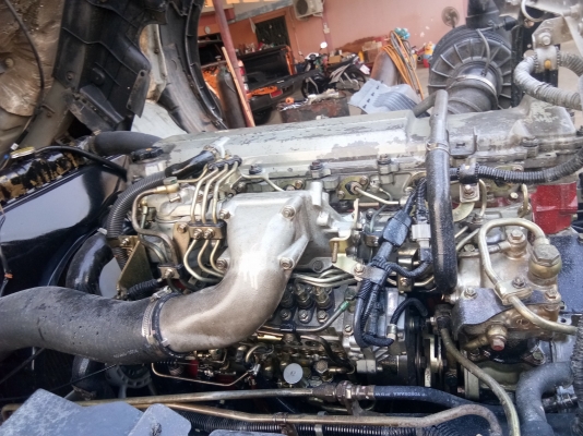 HINO MEGA 260 แรง ปี 48 สวยเดิมรถห้างแท้ 2 เพลา เครื่อง/เกียร์/เฟืองท้ายเดิม ยางใหม่ 10 เส้น มีระบบลากพ่วง ทะเบียนพร้อม