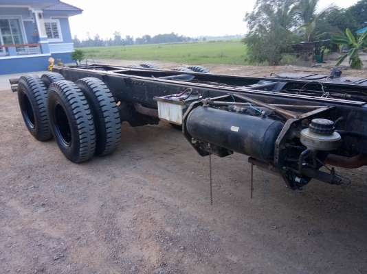 HINO MEGA 260 แรง ปี 48 สวยเดิมรถห้างแท้ 2 เพลา เครื่อง/เกียร์/เฟืองท้ายเดิม ยางใหม่ 10 เส้น มีระบบลากพ่วง ทะเบียนพร้อม