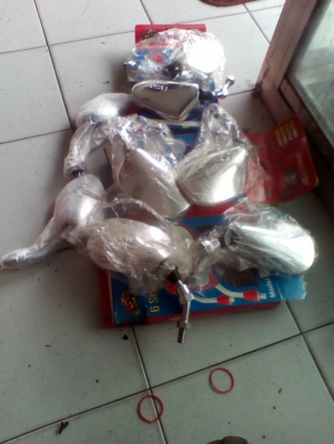 กระจกมองข้างใส่ yamaha เกลียวใหญ่คู่ละ