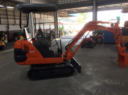 รถขุด Hitachi EX12-2 มือสอง นำเข้าจากญี่ปุ่น พร้อมใช้งาน