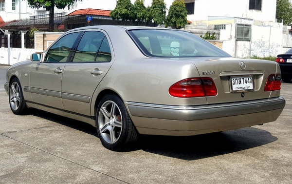 BENZ E230 elegance ปี96 แต่งสวย BENZ E230 elegance ปี96 แต่งสวย