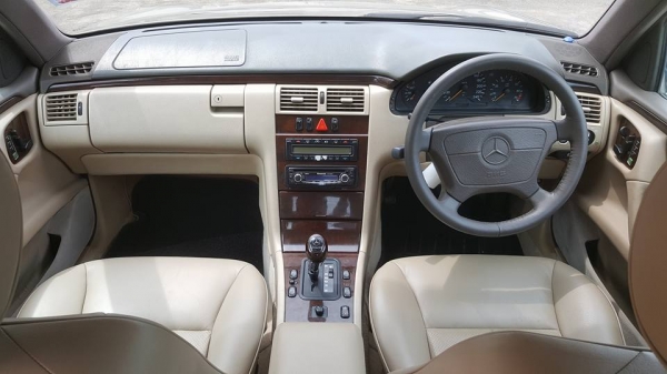 BENZ E230 elegance ปี96 แต่งสวย