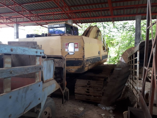 ขายด่วน รถแบคโฮ CAT E200B เฟรม สวย แท้คแน่นรถใช้งานน้อย สวย เก่าเก้บ เดิมๆ ขาย 450000 คับ ขายด่วน รถแบคโฮ CAT E200B เฟรม สวย แท้คแน่นรถใช้งานน้อย สวย เก่าเก้บ เดิมๆ ขาย 450000 คับ