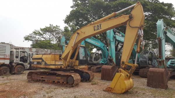ขาย แบคโฮ CAT 320 Version 1 เอกสารเล่มทะเบียนครบ เครื่องเดิม ปั้มดี ช่วงล่างเช็คใหม่หมดพร้อมใช้งาน ราคาต่อรองได้ครับ