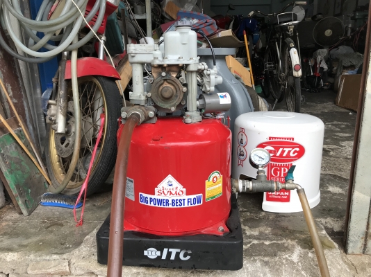 ขายปั้มน้ำอัตโนมัติ ITC( Hitachi ) 250W สภาพสวยใหม่มาก หมุนนิ่ม พร้อมใช้งาน ราคา 2,800 บาท