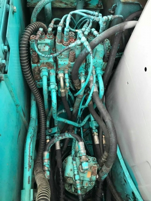 ขายsk60-3เก่านอกพร้อมหัวเจาะ 0892216443