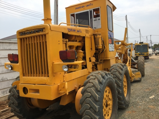 ขายรถเกรด komatsu GD 605 สภาพดี พร้อมใช้
