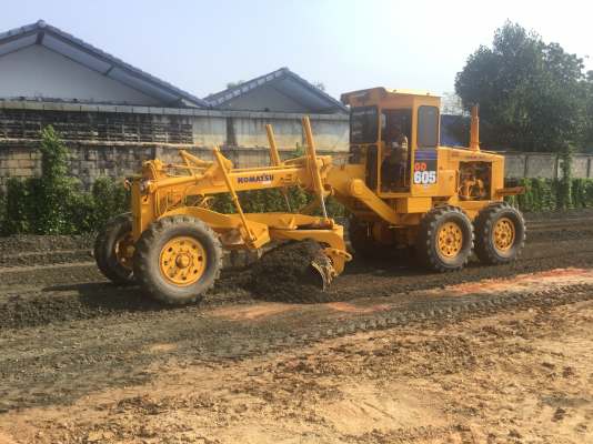 ขายรถเกรด komatsu GD 605 สภาพดี พร้อมใช้