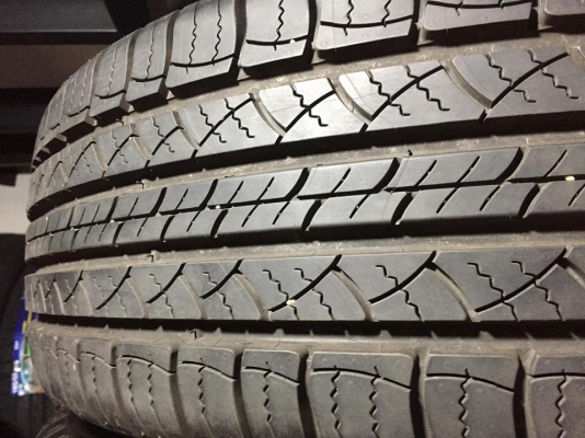 ขายยางป้าย MICHELIN LATITUDE TOUR 225-65-17 ปี14 ชุดละ 6,900 บาท ขายยางป้าย MICHELIN LATITUDE TOUR 225-65-17 ปี14 ชุดละ 6,900 บาท