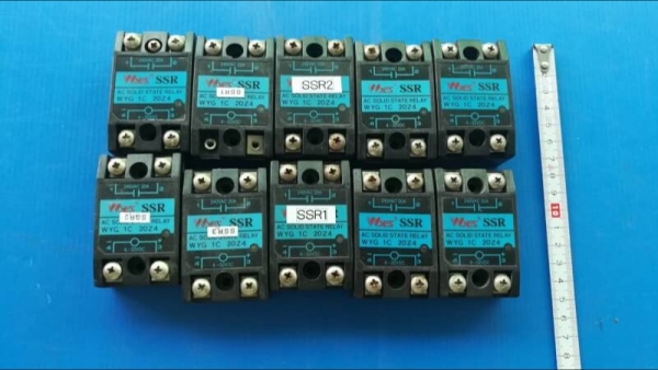 คู่ละ 150 บ.ส่งถึงบ้านฟรีโทร 083-2000058 LINE ID: line832923 Solid state relay ใช้รีเลย์ขับโหลดปกติอ คู่ละ 150 บ.ส่งถึงบ้านฟรีโทร 083-2000058 LINE ID: line832923 Solid state relay ใช้รีเลย์ขับโหลดปกติอ