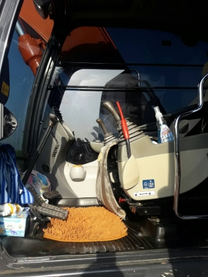 ขายรถแบ็คโฮ HITACHI ZX200-5G ปี 2013 ใช้งานเพียง 5 พันชั่วโมง สภาพนางฟ้า